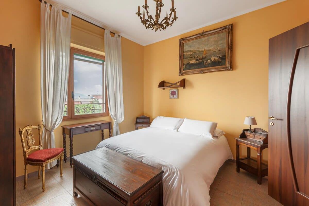 Ferienwohnung La Musica In The Heart Of Sorrento, 100 M From Station Exterior foto